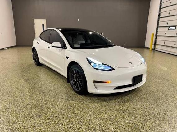 TESLA MODEL 3 2022 5YJ3E1EA8NF113368 image